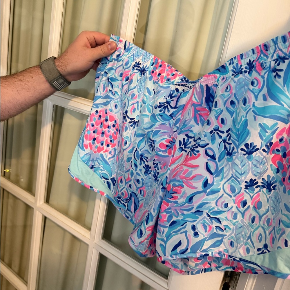 Lilly Pulitzer XL Luxletic athletic shorts